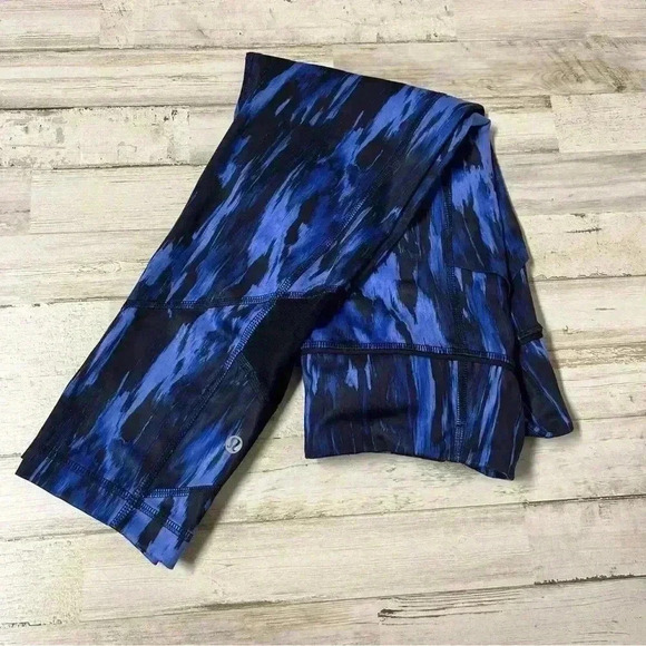 Lululemon Pace Rival Crop *Full-On Luxtreme Painted Animal Sprinkler Black 6 - Picture 8 of 8